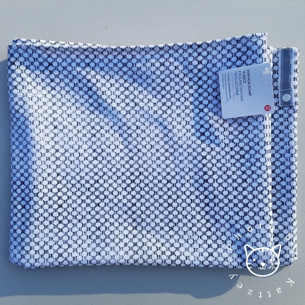 Lululemon Vinyasa Scarf Fleece Dottie Eyelet